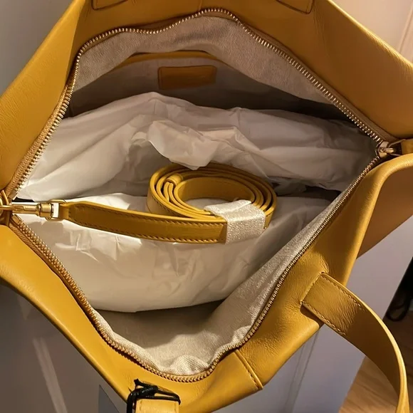 Mansur Gavriel Tulipano Bag